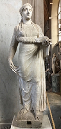 statue_woman